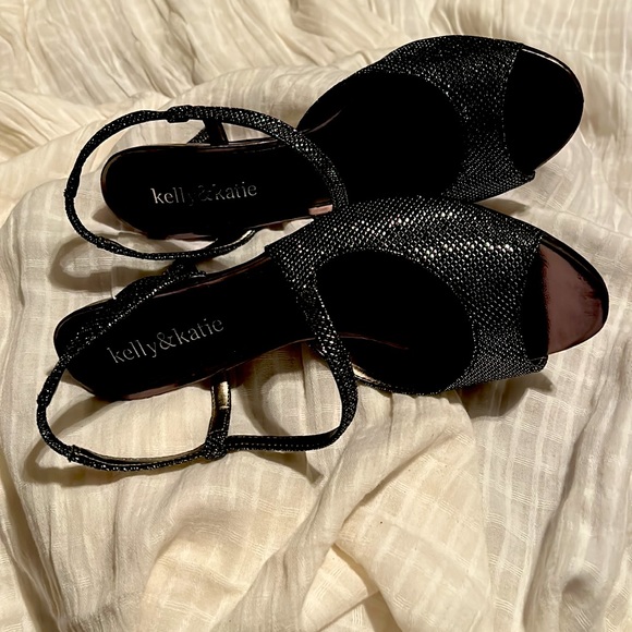 ✨Kelly & Katie Sparkling Princess Heels✨ - Picture 10 of 10